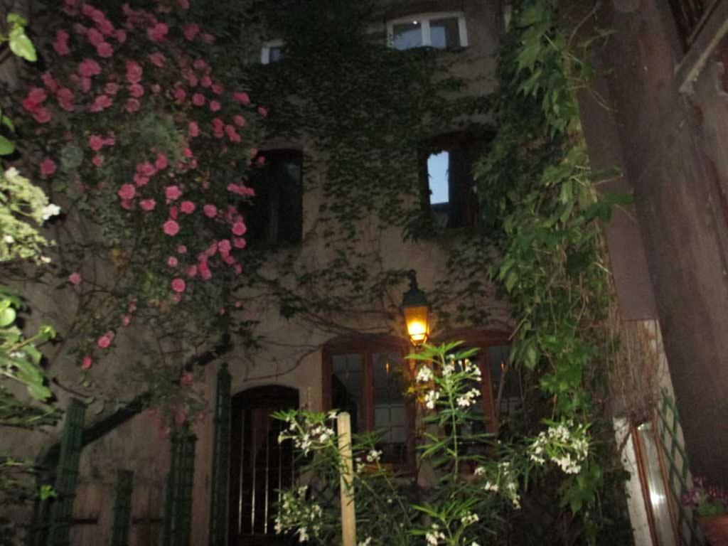 Chambres D'Hotes Le Patio D'Alain Et Veronique Lunéville Exterior foto